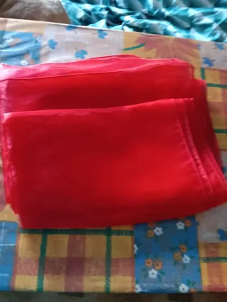 Vestido rojo halter con lazo