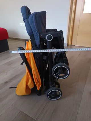 Silla de paseo plegable para avión