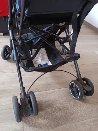 Silla de paseo plegable para avión