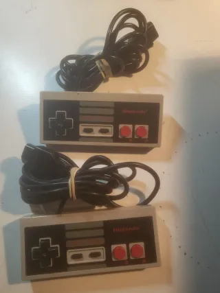2 Mandos Nintendo NES sin probar
