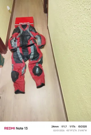 Buzo Hebo Moto Rojo y Negro