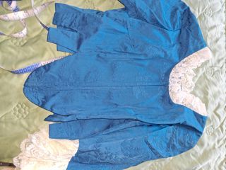 Falda de fallera lisa azul 89 de largo.