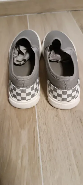 Zapatillas lona sin cordones T43 NUEVAS