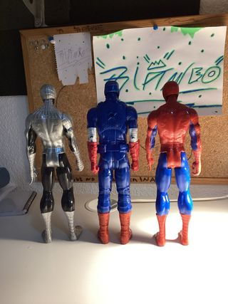 Muñecos Superhéroes Marvel (Spider-Man, Capitán Am
