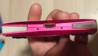 Nintendo Game Boy Micro + Pokémon Zafiro