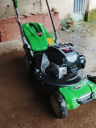 Cortacésped gasolina