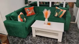 Sofá modular verde de terciopelo