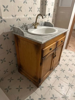 Mueble de baño con lavabo de mármol
