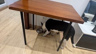 Mesa de madera hecha a mano