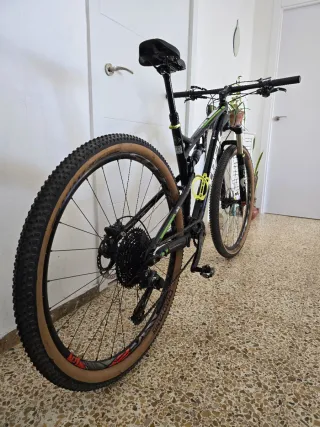 Bicicleta Trek Superfly 8