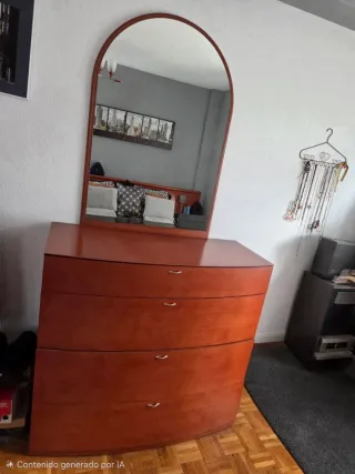 Cómoda de madera color cerezo con espejo