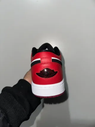 Air Jordan 1 Low Varsity Red