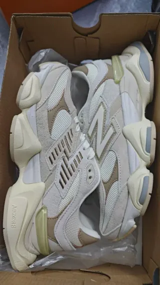 New Balance 9060 Beige/Bianco