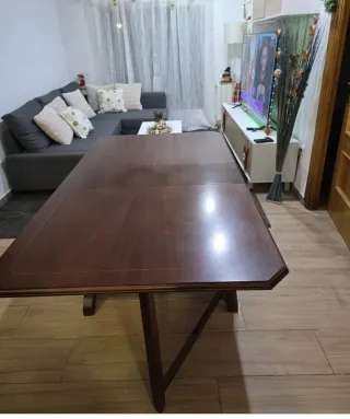 Mesa plegable de madera