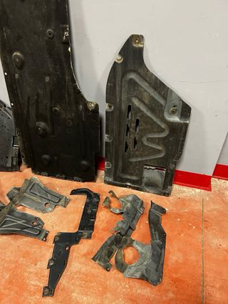 Conjunto cubrecarter BMW E81, E82, E87 E90, E91