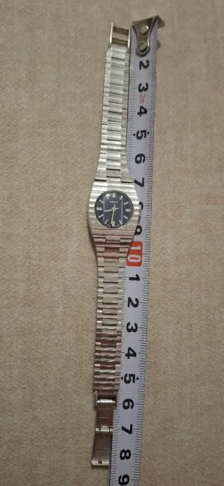 Rado Swiss – Vintage Mechanical Dress Watch