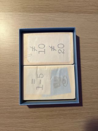 Juego de cartas Deduction