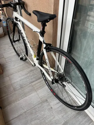 Bicicleta de carretera Orbea blanca Talla S