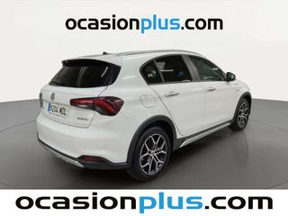 Fiat Tipo 1.5 Hybrid Cross DCT 97 kW (130 CV)