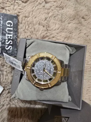 Reloj Guess Dorado y Plateado Original