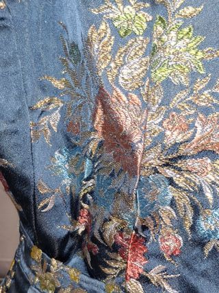 Traje de Fallera infantil 2 corpiños aprox 8 años