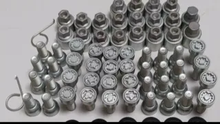 Se vende tornillos antirrobo VW GOLF MK7 AUDI SEAT