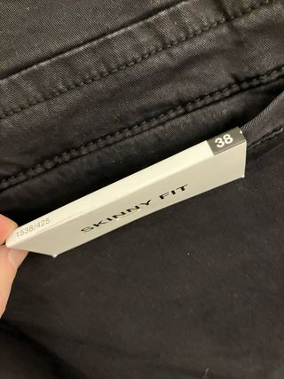 Pantalón cargo Zara chico Talla 38 con etiqueta