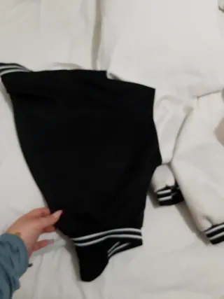 Chaqueta universitaria corta B