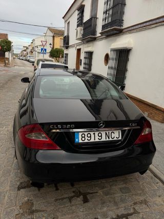 Mercedes-Benz Clase CLS 2009, Ubicado en Sevilla.