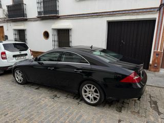 Mercedes-Benz Clase CLS 2009, Ubicado en Sevilla.