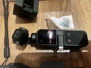 DJI Osmo Pocket con accesorios