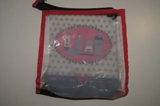 Saco de viagem com frascos