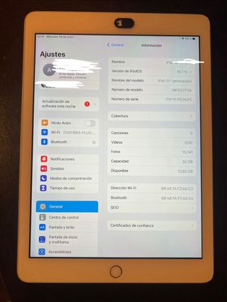 iPad 5ª Gen Plata 32GB Impecable