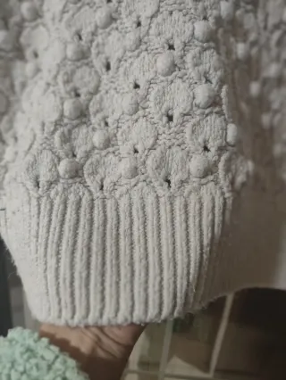 Jersey Zara Beige Punto Pompones