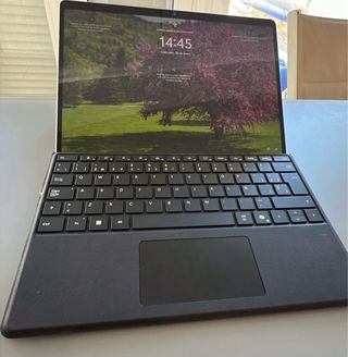 Microsoft Surface Pro 11 OLED Copilot+ 16GB 512GB