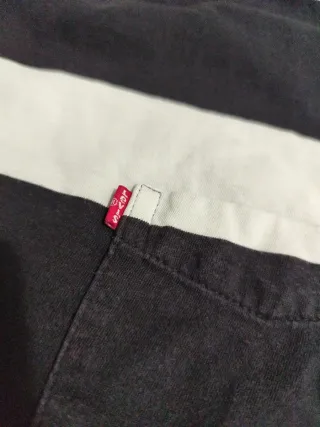 T-shirt Levi's a righe Nera/Bianca Tg M