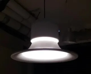 Lámpara colgante blanca