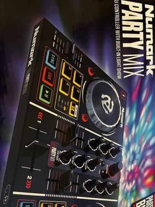 Controladora DJ Numark Party Mix – Negra