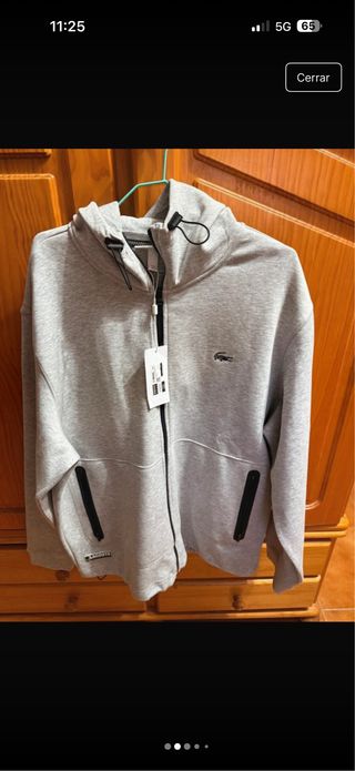 Sudadera Lacoste gris con cremallera