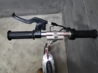 Patín Eléctrico Rosa con Sillín