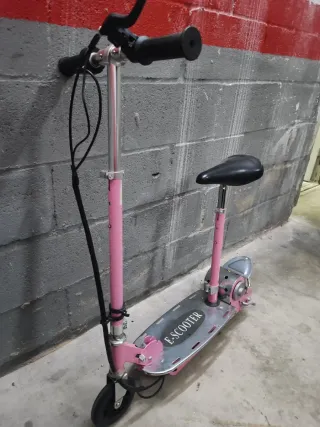 Patín Eléctrico Rosa con Sillín