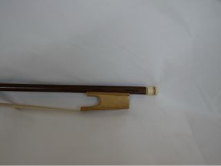 Arco de violín renacentista Magdalena Sapeta