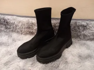 Stivali da donna neri con piattaforma