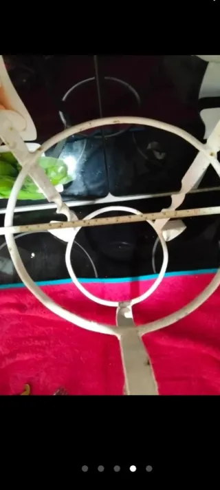 Soporte para macetas de metal