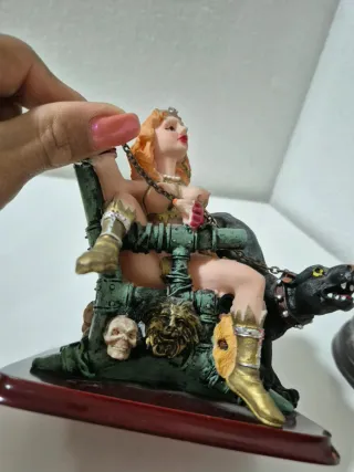 Figura Estatua Mujer