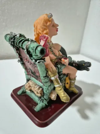 Figura Estatua Mujer