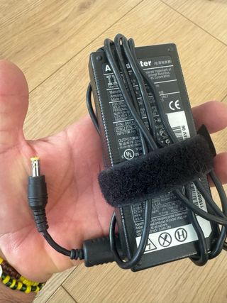 Adattatore di corrente IBM 100-240V 16V 4.5A