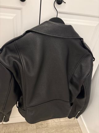 Chaqueta Polipiel Corta Zara Negra