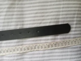 Cinturón negro hebilla dorada trenzada de mujer