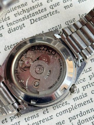 Seiko 5 Automático – Esfera Azul Texturizada – Fon